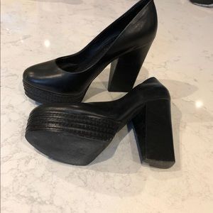 Black Platform Heels Size 7.5